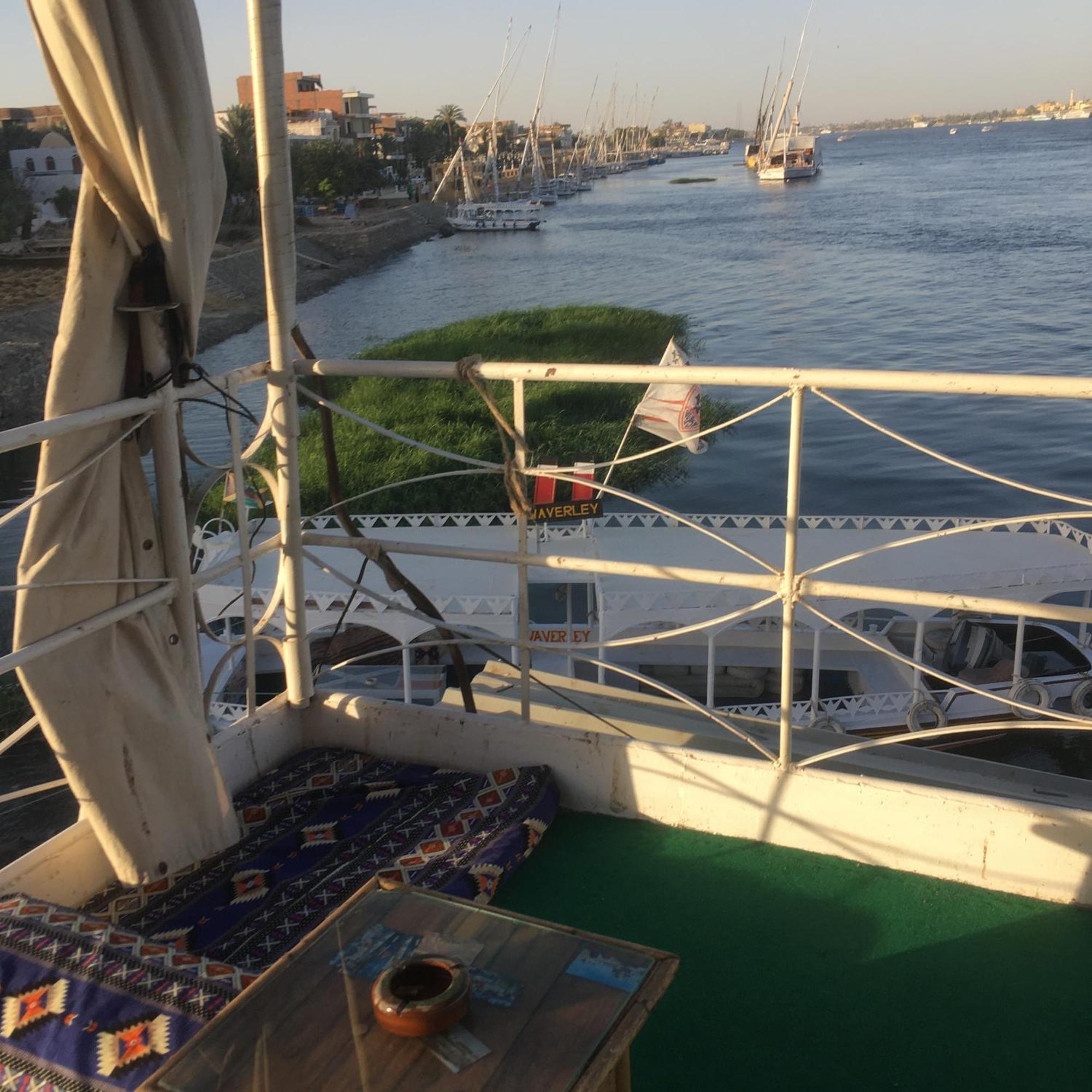 ホテル Moon Boat ルクソール エクステリア 写真
